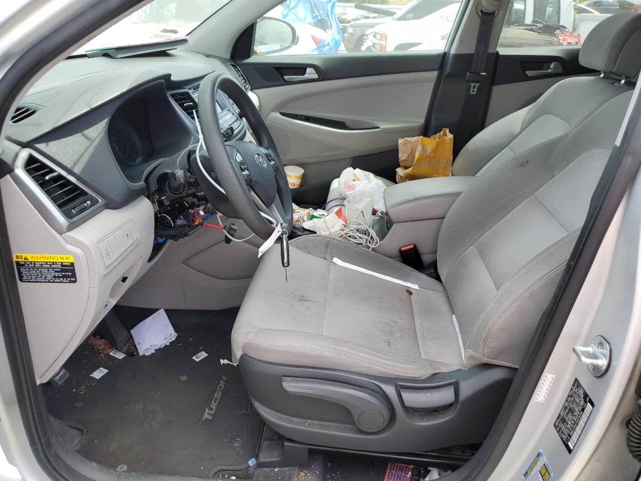 KM8J23A41HU556366 2017 Hyundai Tucson Se