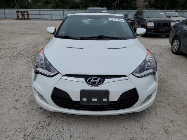 2015 Hyundai Veloster VIN: KMHTC6AD0FU226884 Lot: 57742634