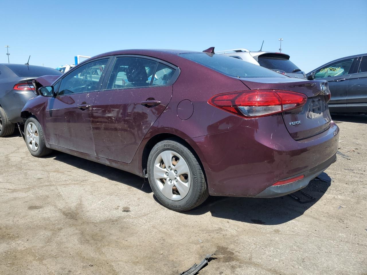 2017 Kia Forte Lx vin: 3KPFK4A70HE113523