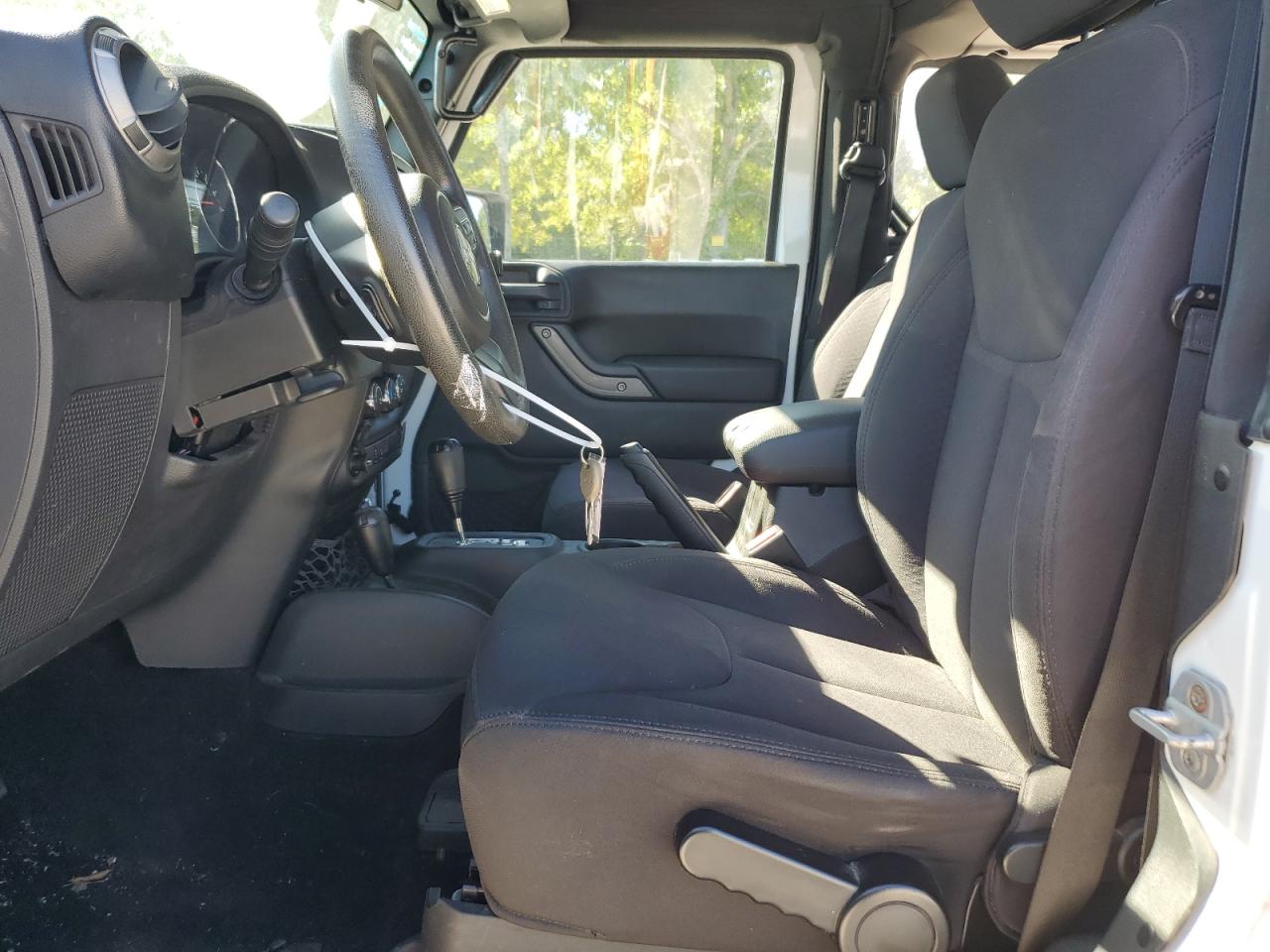 1C4AJWAG8DL670187 2013 Jeep Wrangler Sport