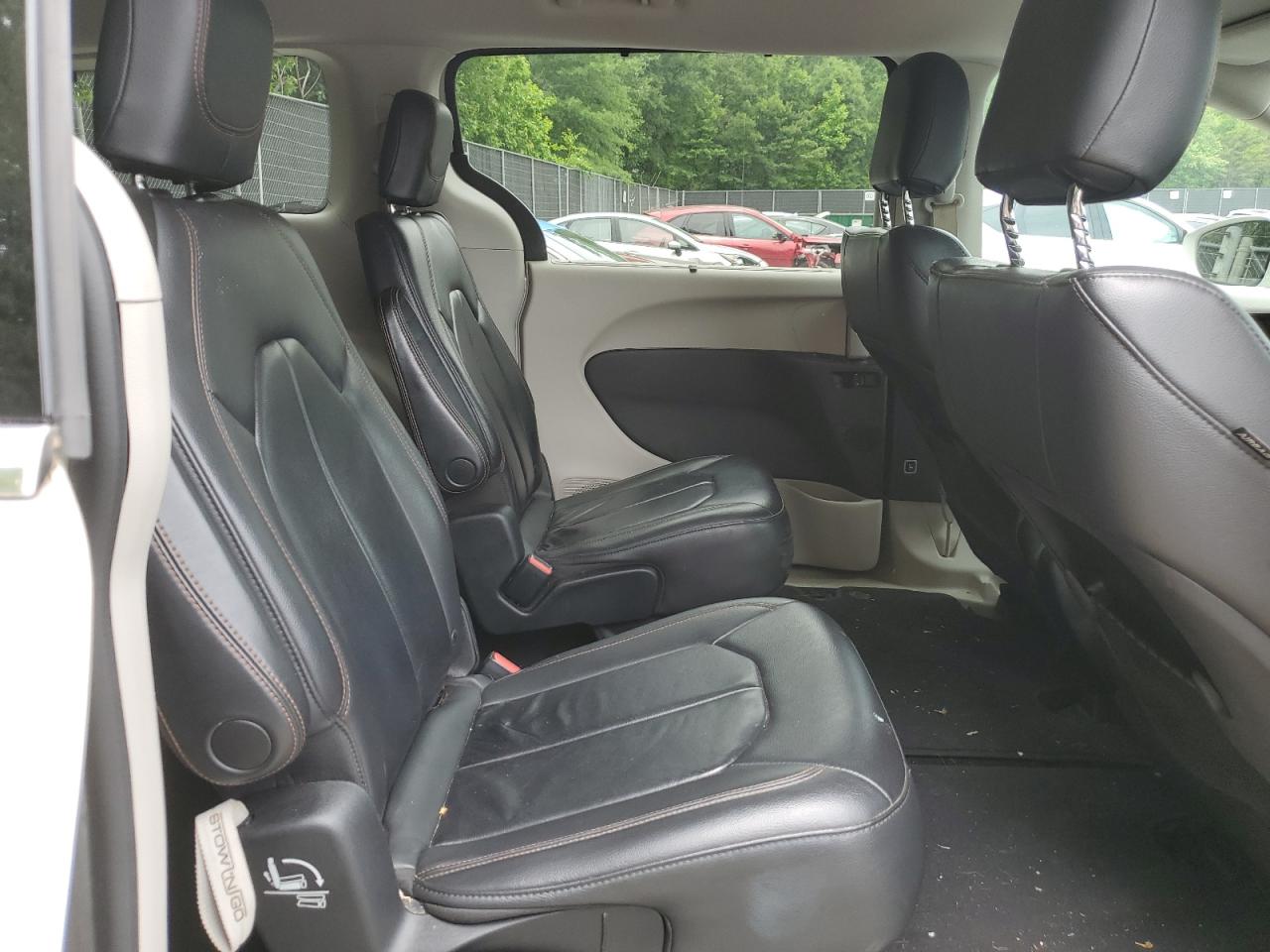 2C4RC1BG1HR759403 2017 Chrysler Pacifica Touring L