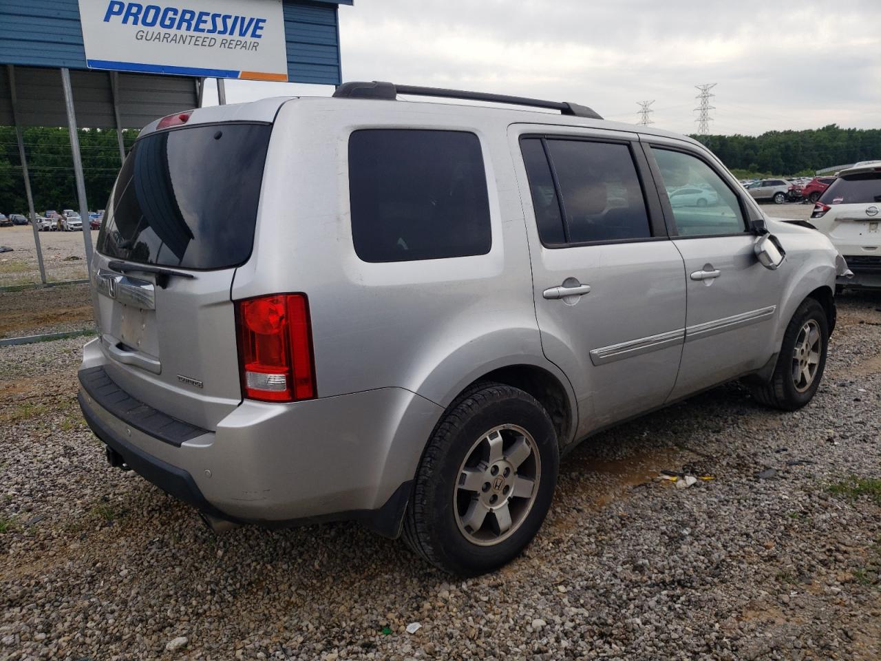 5FNYF3H83AB002857 2010 Honda Pilot Touring