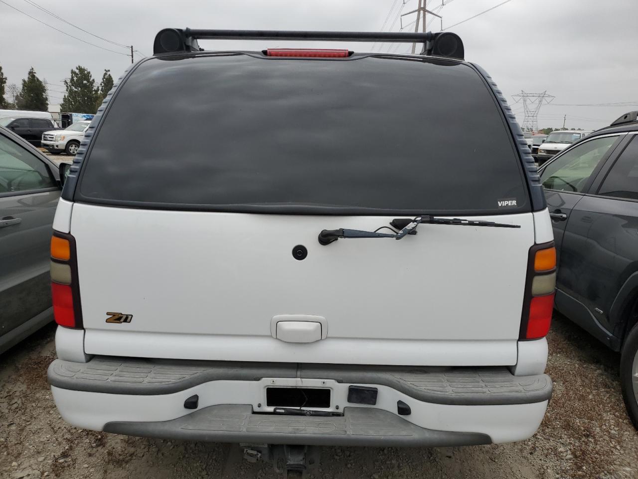 3GNFK16T04G330354 2004 Chevrolet Suburban K1500