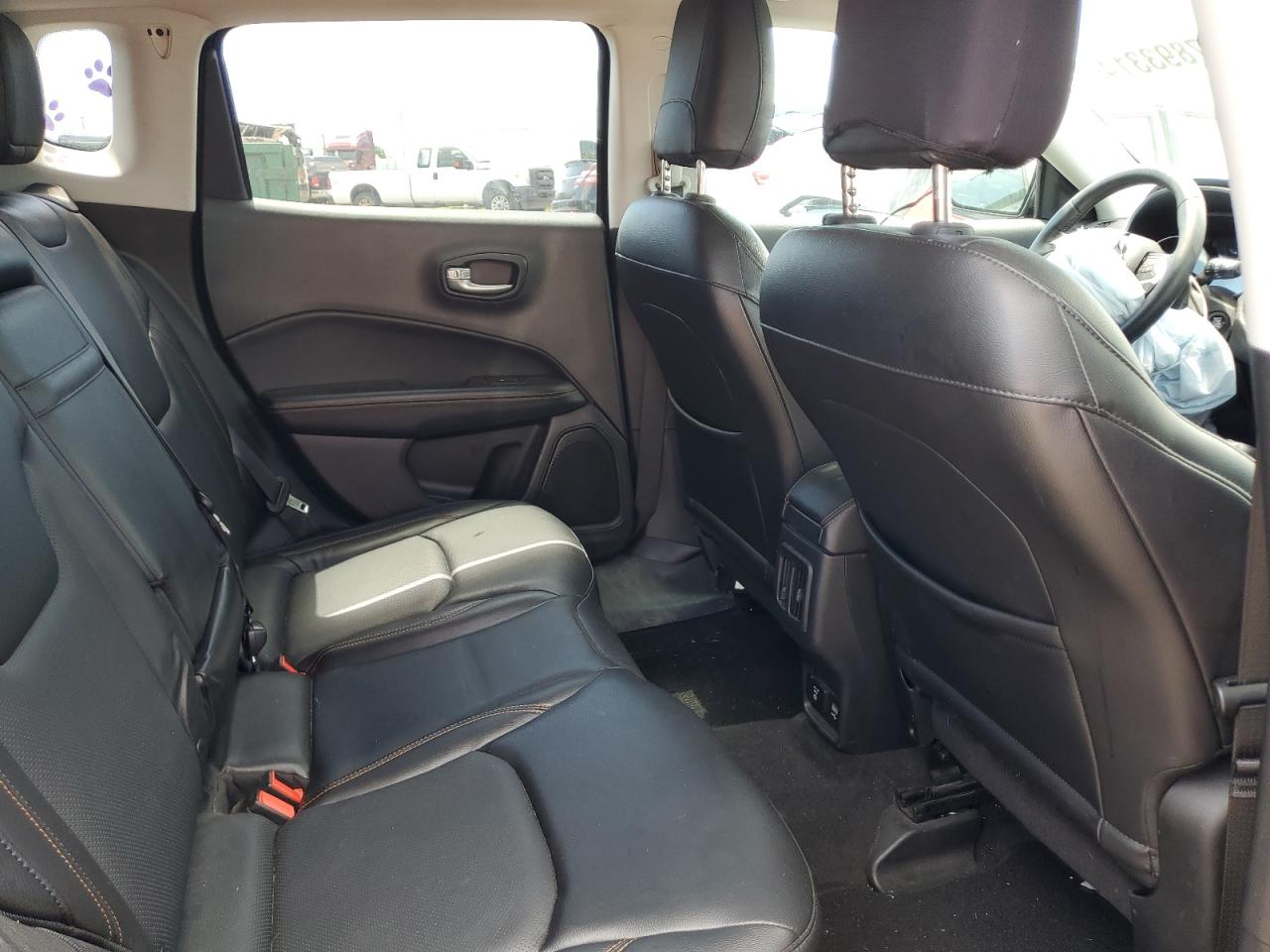 3C4NJDCB8JT114145 2018 Jeep Compass Limited