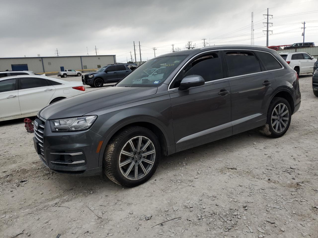 WA1VAAF76JD035577 2018 Audi Q7 Prestige