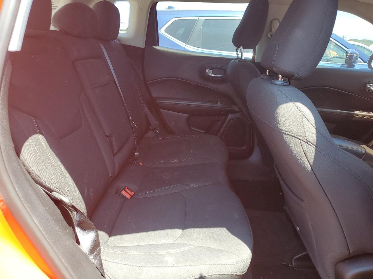 3C4NJDAB7JT108100 2018 Jeep Compass Sport