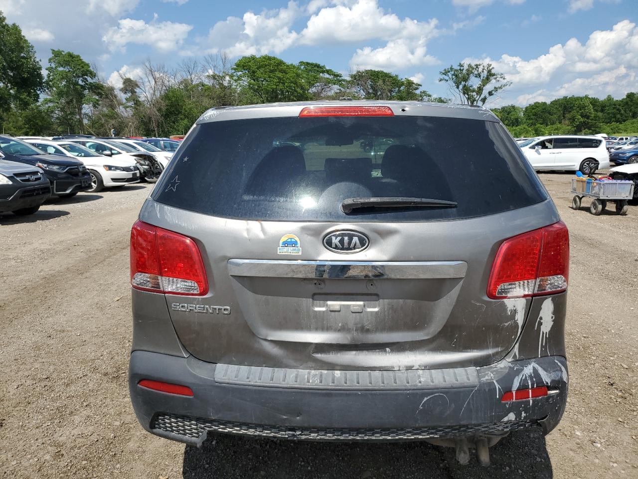 5XYKT3A11DG348172 2013 Kia Sorento Lx
