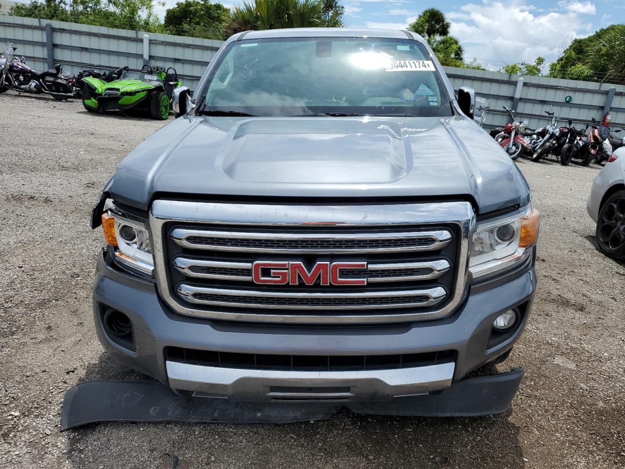 1GTG5DEN0J1257165 2018 GMC Canyon Slt