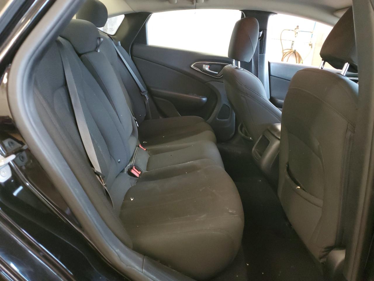 1C3CCCAB8GN166712 2016 Chrysler 200 Limited