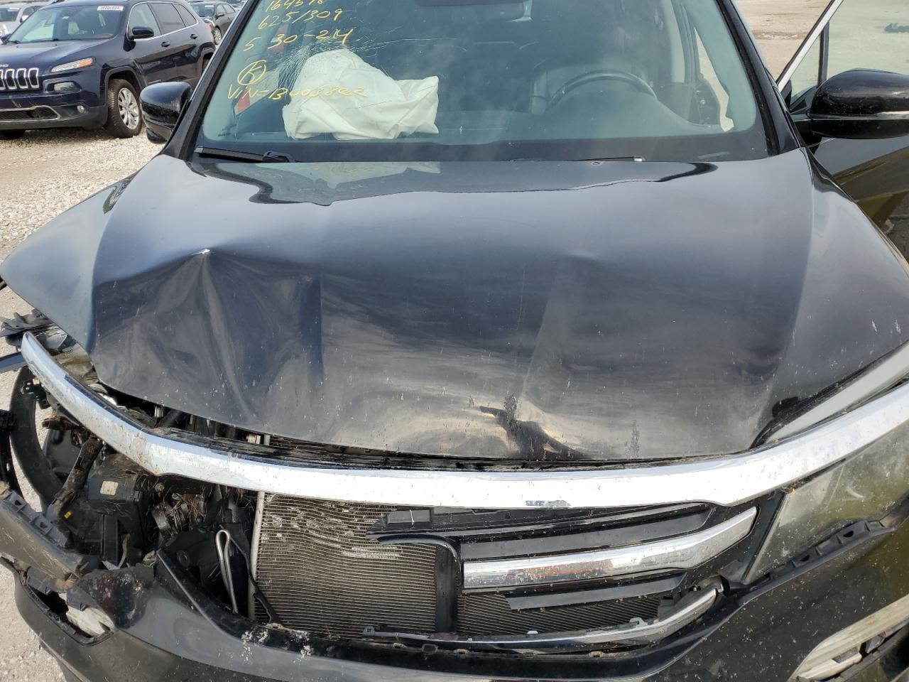 5FNYF6H92JB003802 2018 Honda Pilot Touring