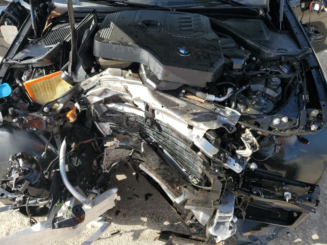 3MW69FF07R8E29209 2024 BMW 330I