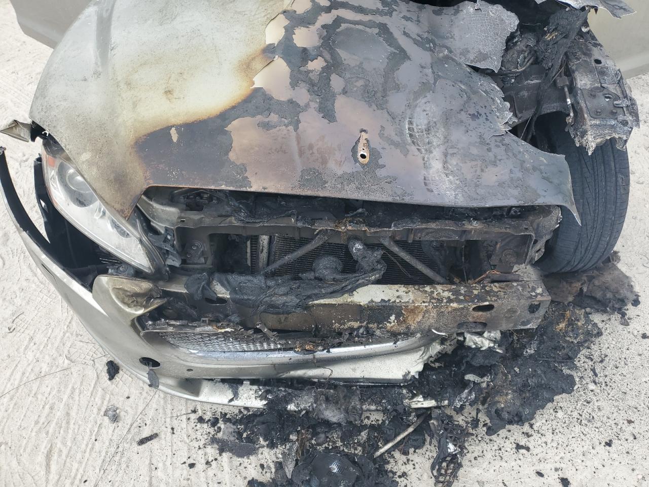 SAJWA2GB9BLV15026 2011 Jaguar Xjl