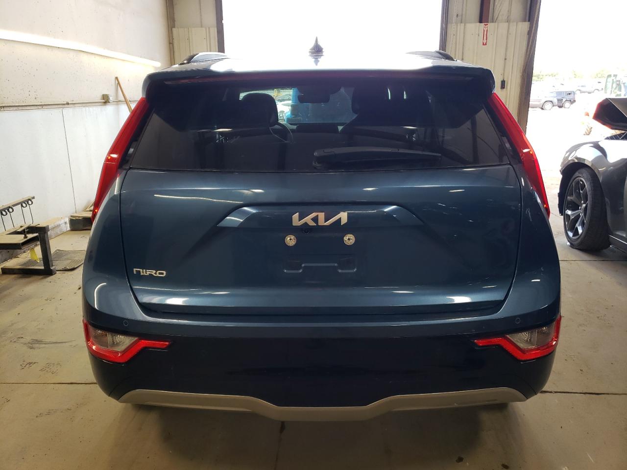 2023 Kia Niro Wind vin: KNDCR3L18P5045158