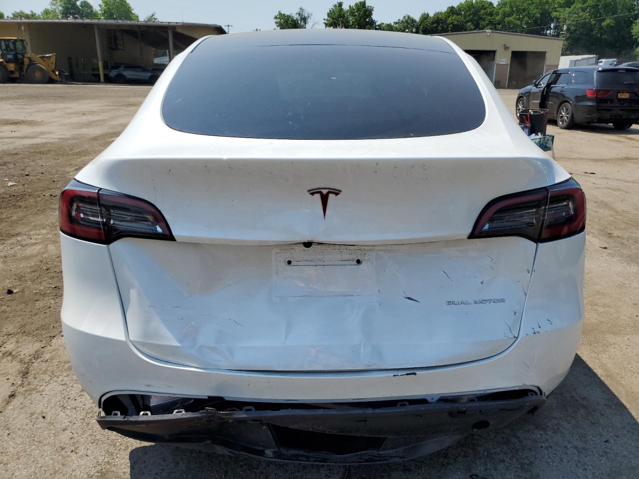 7SAYGDEE4PA074740 2023 Tesla Model Y