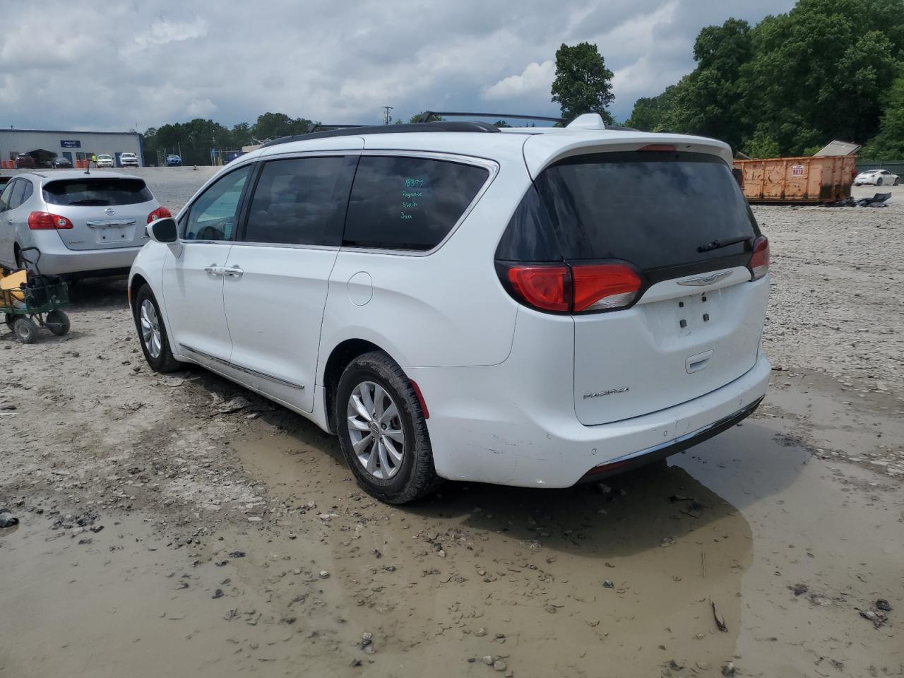 2017 Chrysler Pacifica Touring L vin: 2C4RC1BG3HR523626