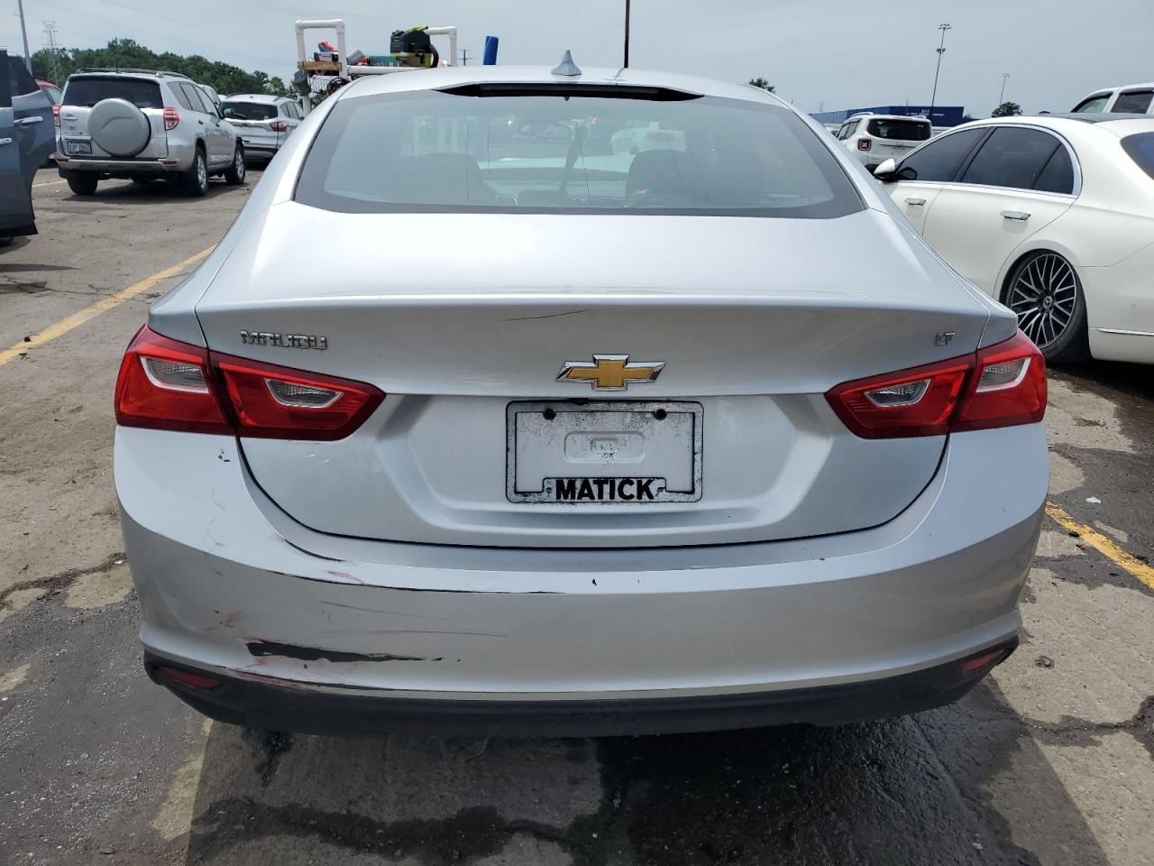 1G1ZD5ST2JF201695 2018 Chevrolet Malibu Lt