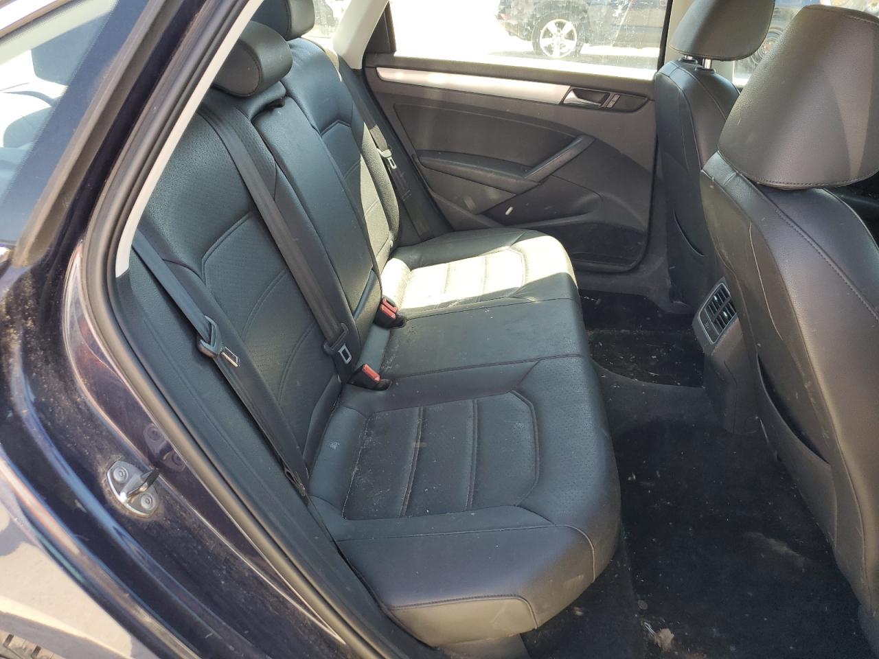 1VWBN7A37DC034949 2013 Volkswagen Passat Se