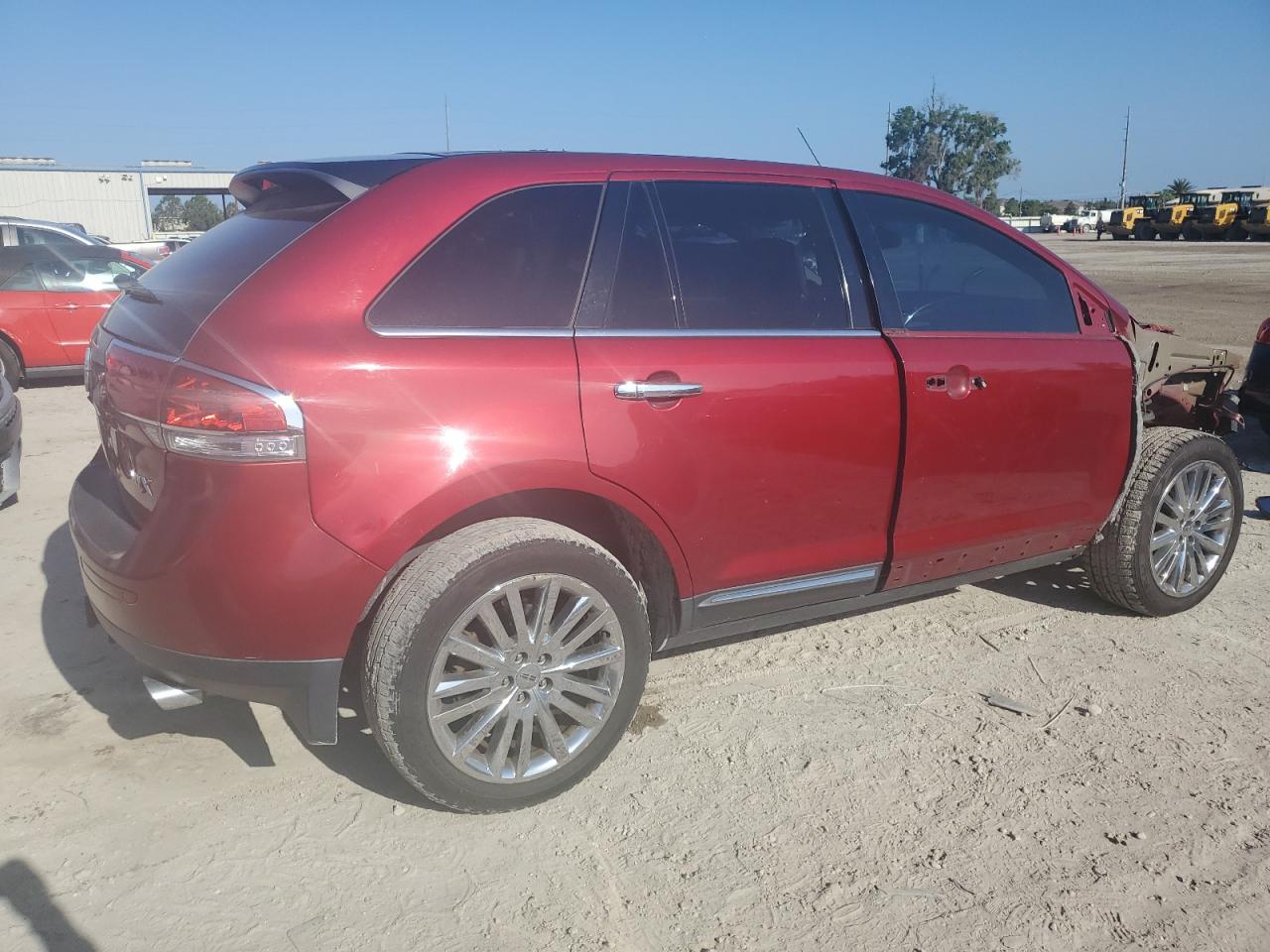 2LMDJ6JK4DBL41312 2013 Lincoln Mkx