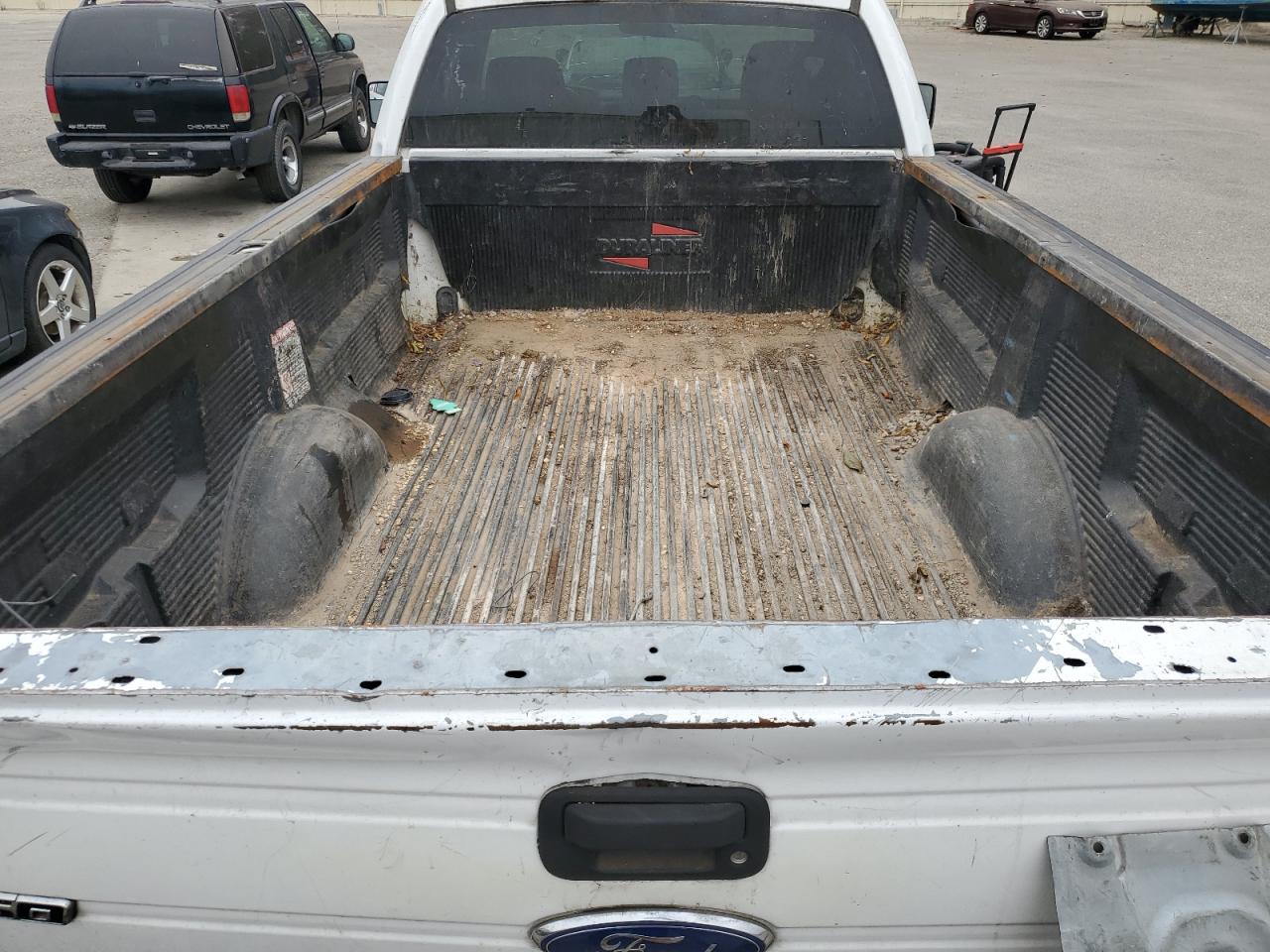 1FTNF1CF7BKD28601 2011 Ford F150