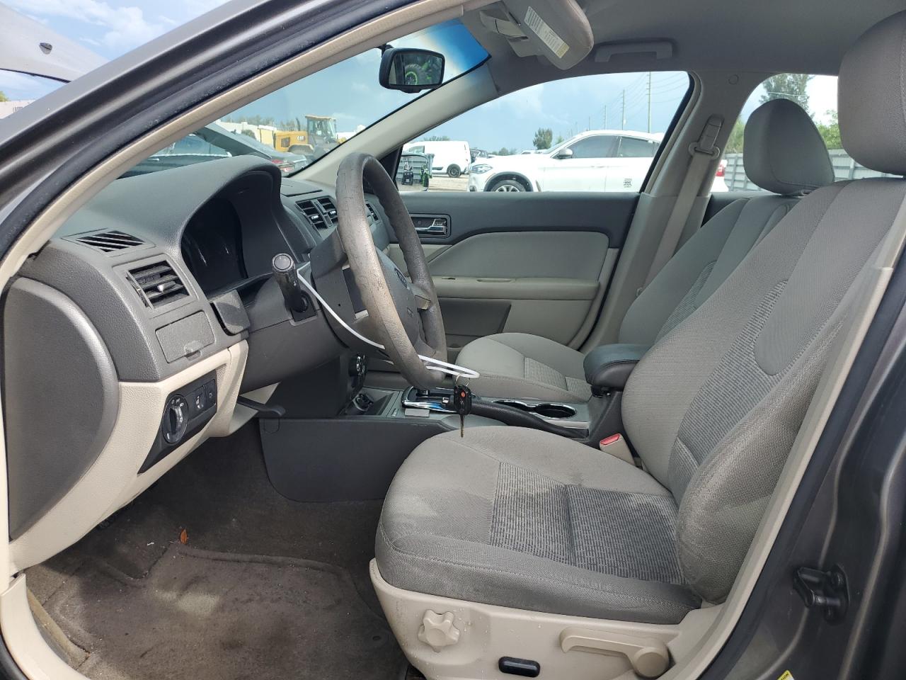 3FAHP0HA5AR328615 2010 Ford Fusion Se