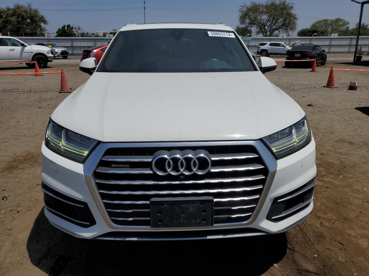 2017 Audi Q7 Premium Plus vin: WA1LAAF78HD006745