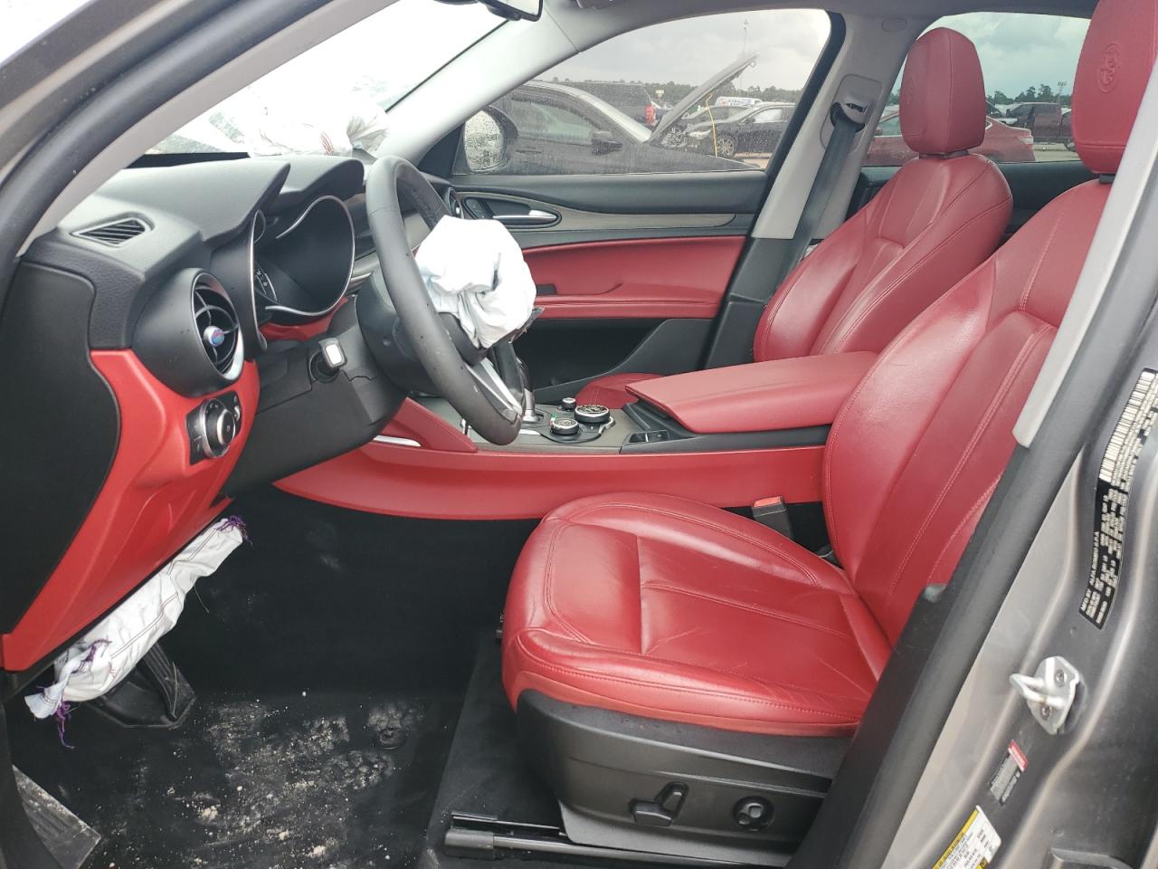 ZASFAKBN8J7B85054 2018 Alfa Romeo Stelvio Ti