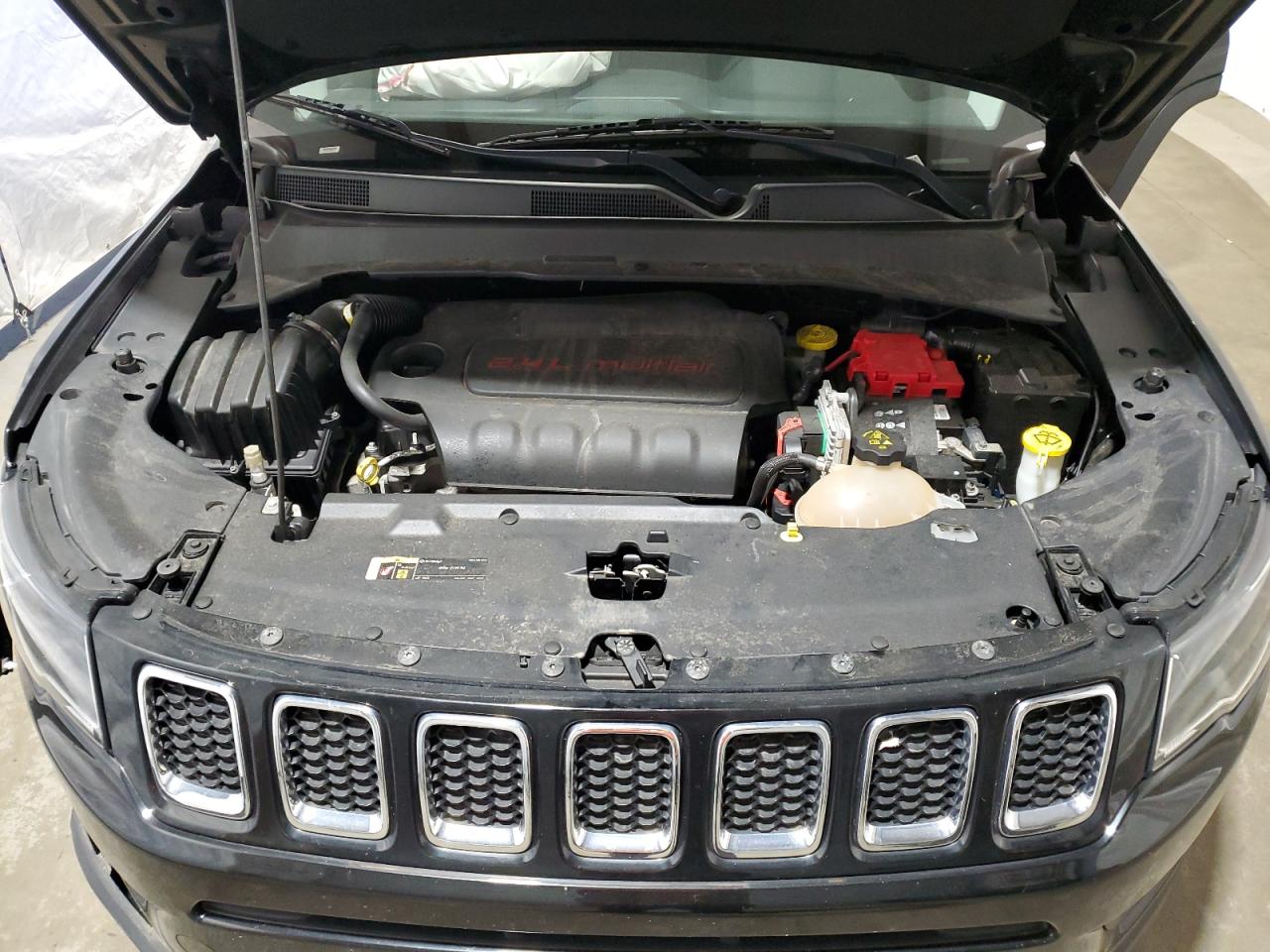 3C4NJDBB0KT648162 2019 Jeep Compass Latitude