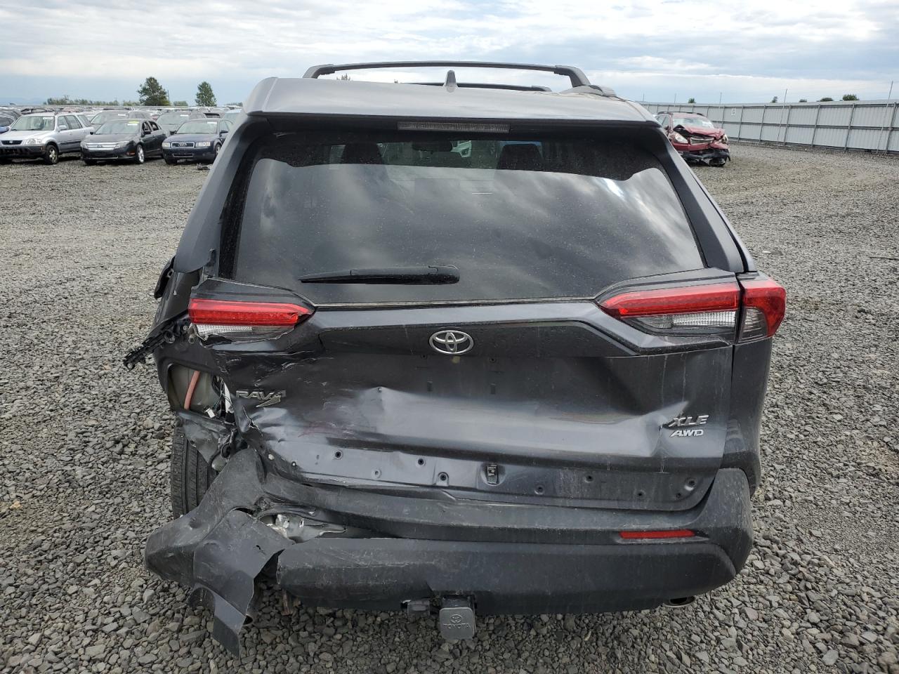 2T3A1RFV4MC194639 2021 Toyota Rav4 Xle Premium