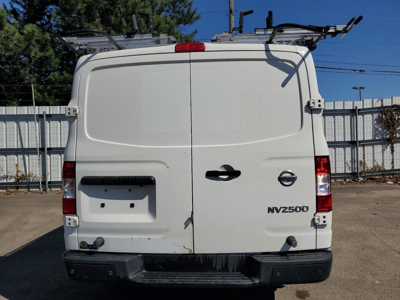 1N6BF0KY6KN807572 2019 Nissan Nv 2500 S