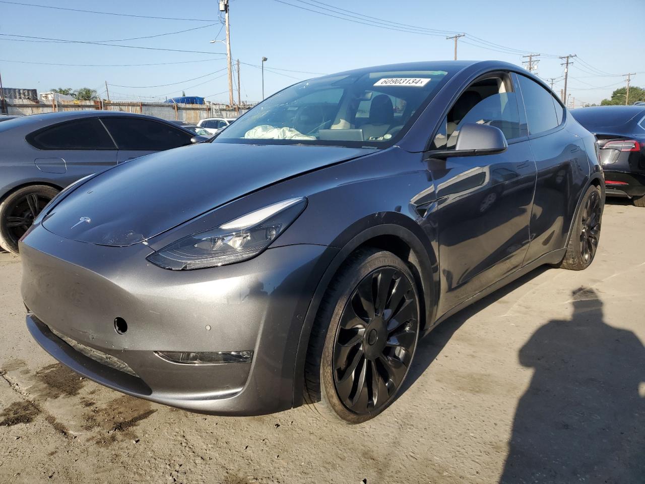 2022 Tesla Model Y vin: 7SAYGDEF3NF348289