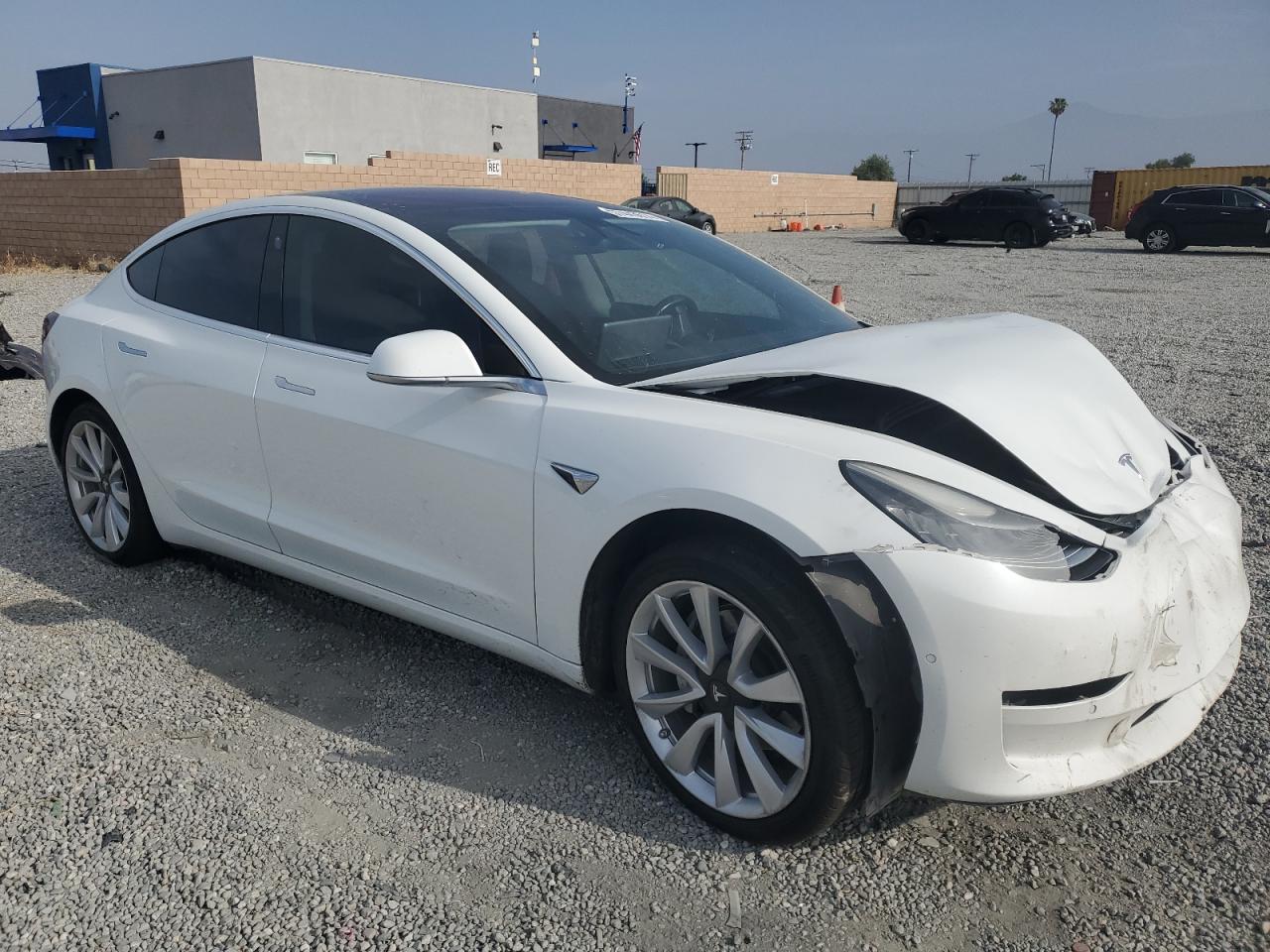 5YJ3E1EA2JF010005 2018 Tesla Model 3