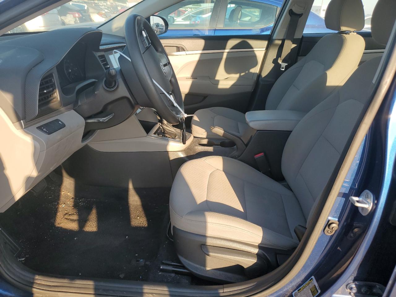 5NPD74LF5KH468655 2019 Hyundai Elantra Se