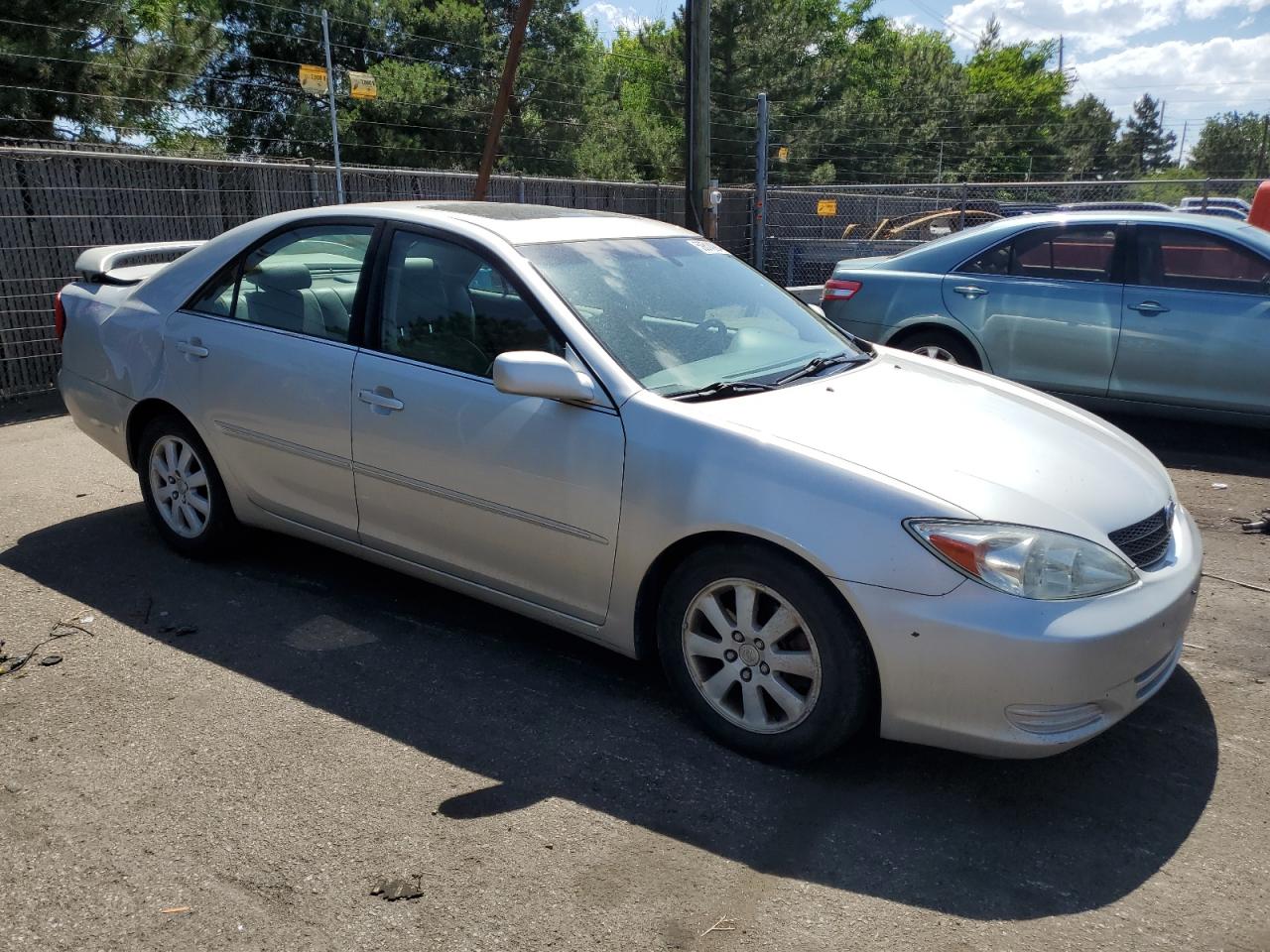 4T1BF30K12U526316 2002 Toyota Camry Le