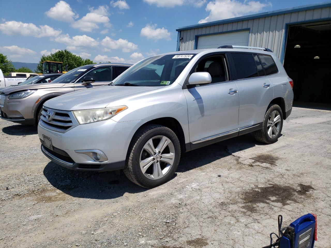 5TDDK3EHXBS048794 2011 Toyota Highlander Limited