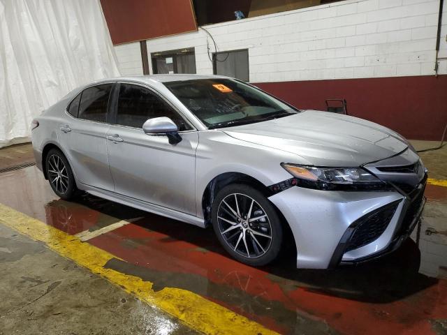 Vin: 4t1g11bk2ru112204, lot: 55888834, toyota camry se night shade 20244