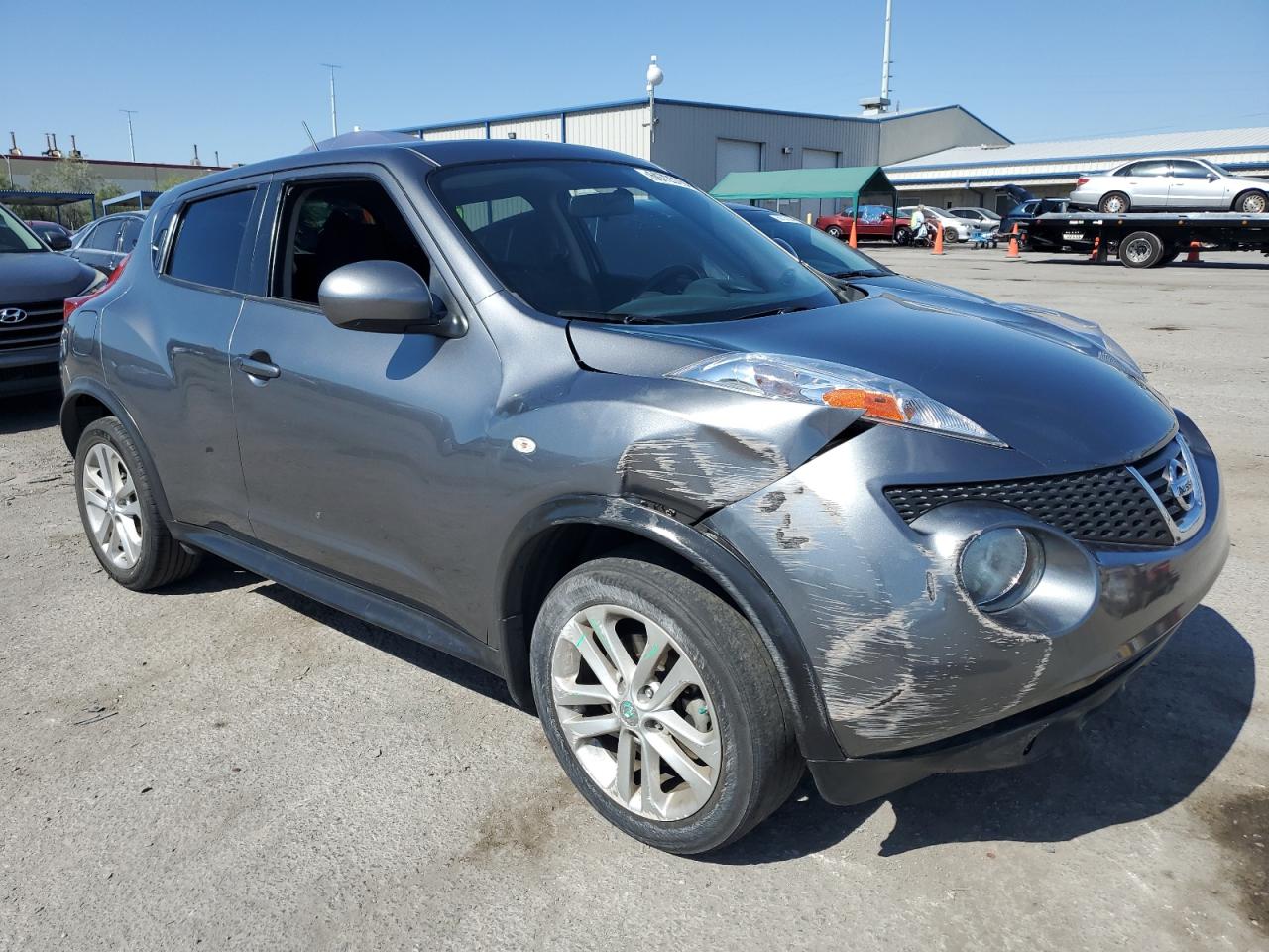 2014 Nissan Juke S vin: JN8AF5MR2ET359482