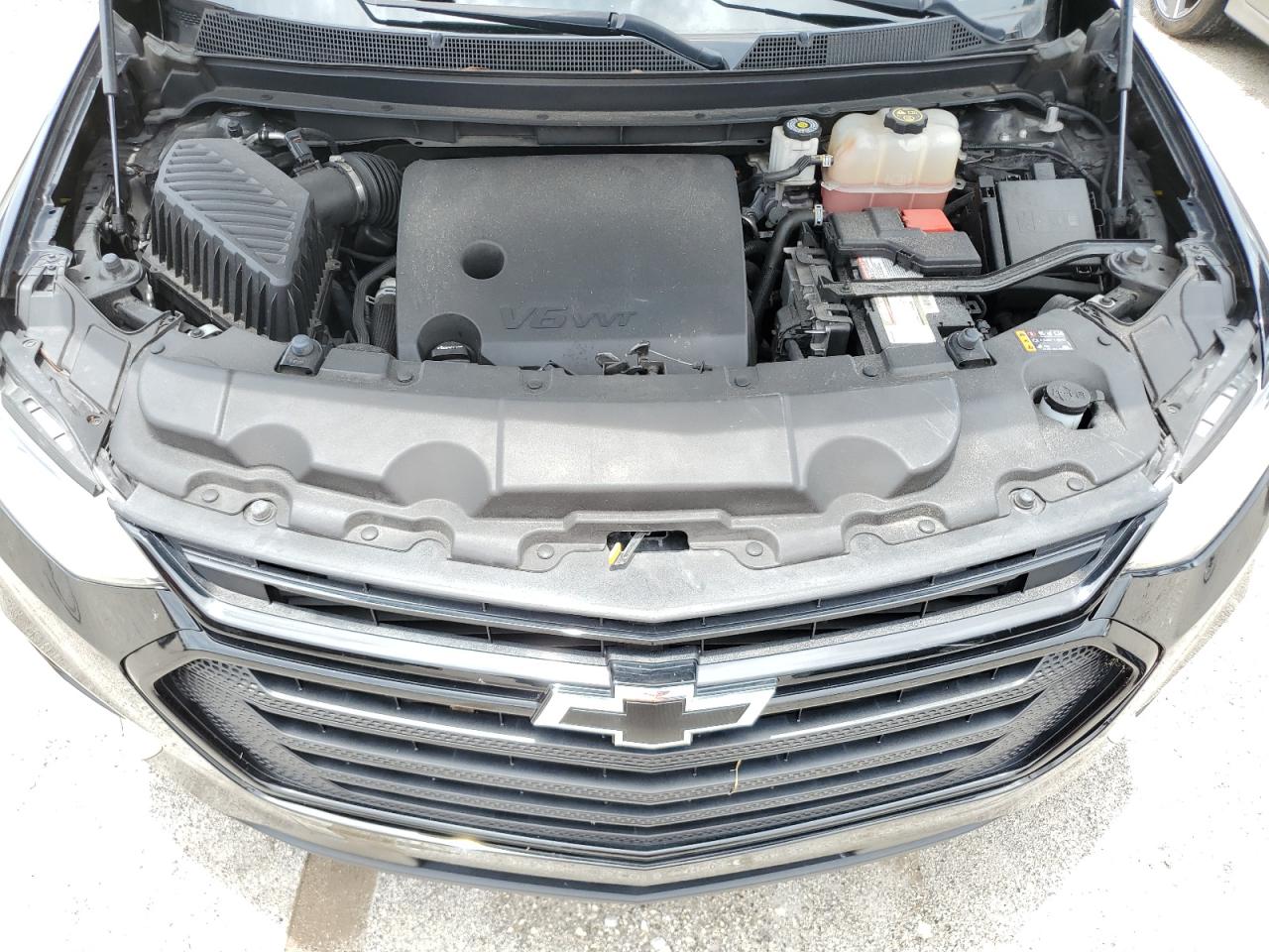 1GNERGKW5KJ140863 2019 Chevrolet Traverse Lt