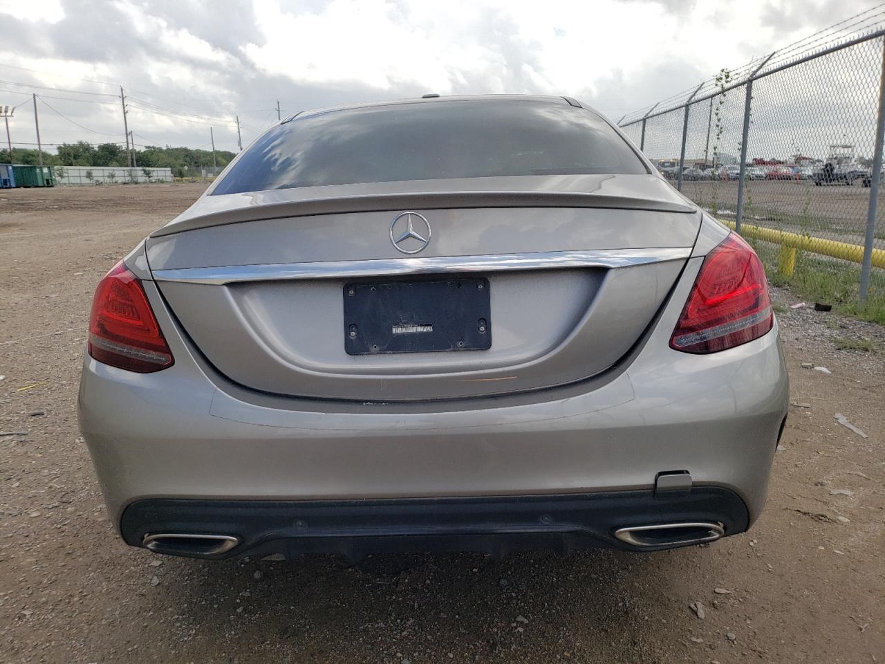 WDDWF8DB9KR458093 2019 Mercedes-Benz C 300