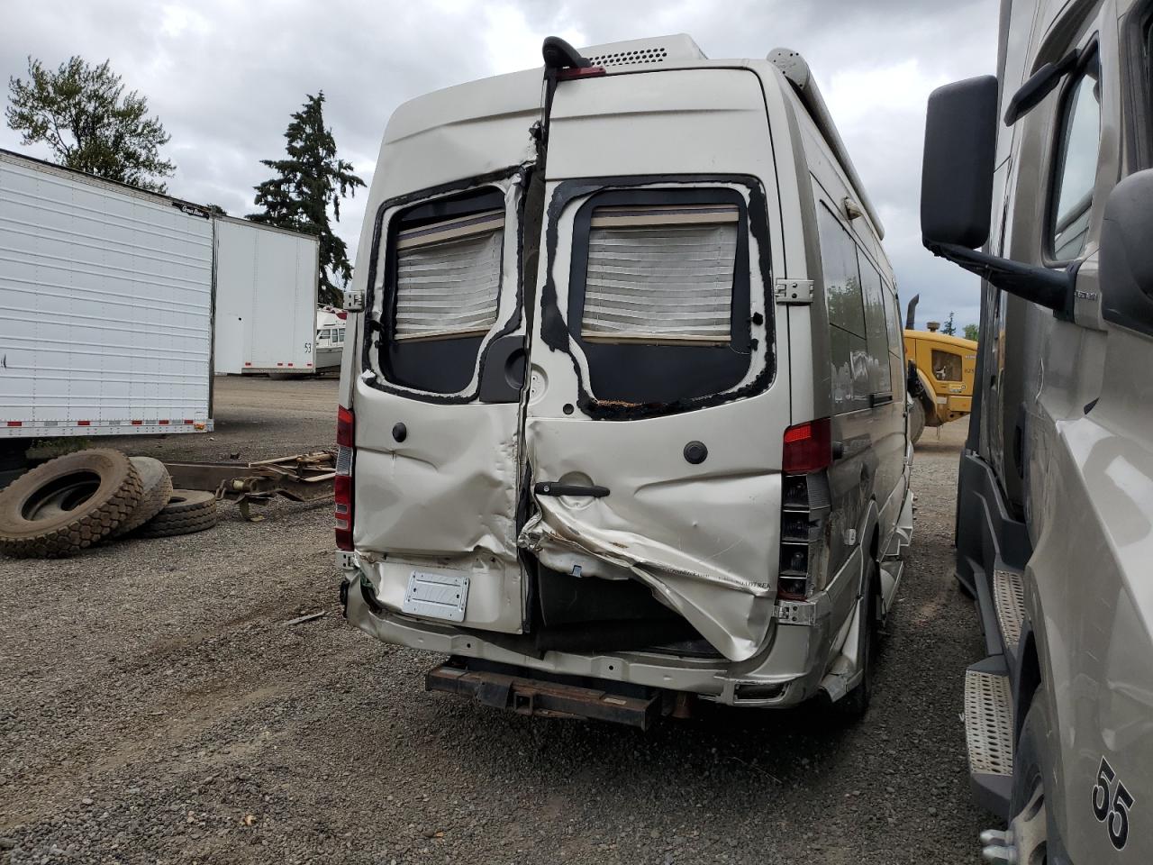 WDAPF4CD8E5854735 2014 Mercedes-Benz Sprinter 3500