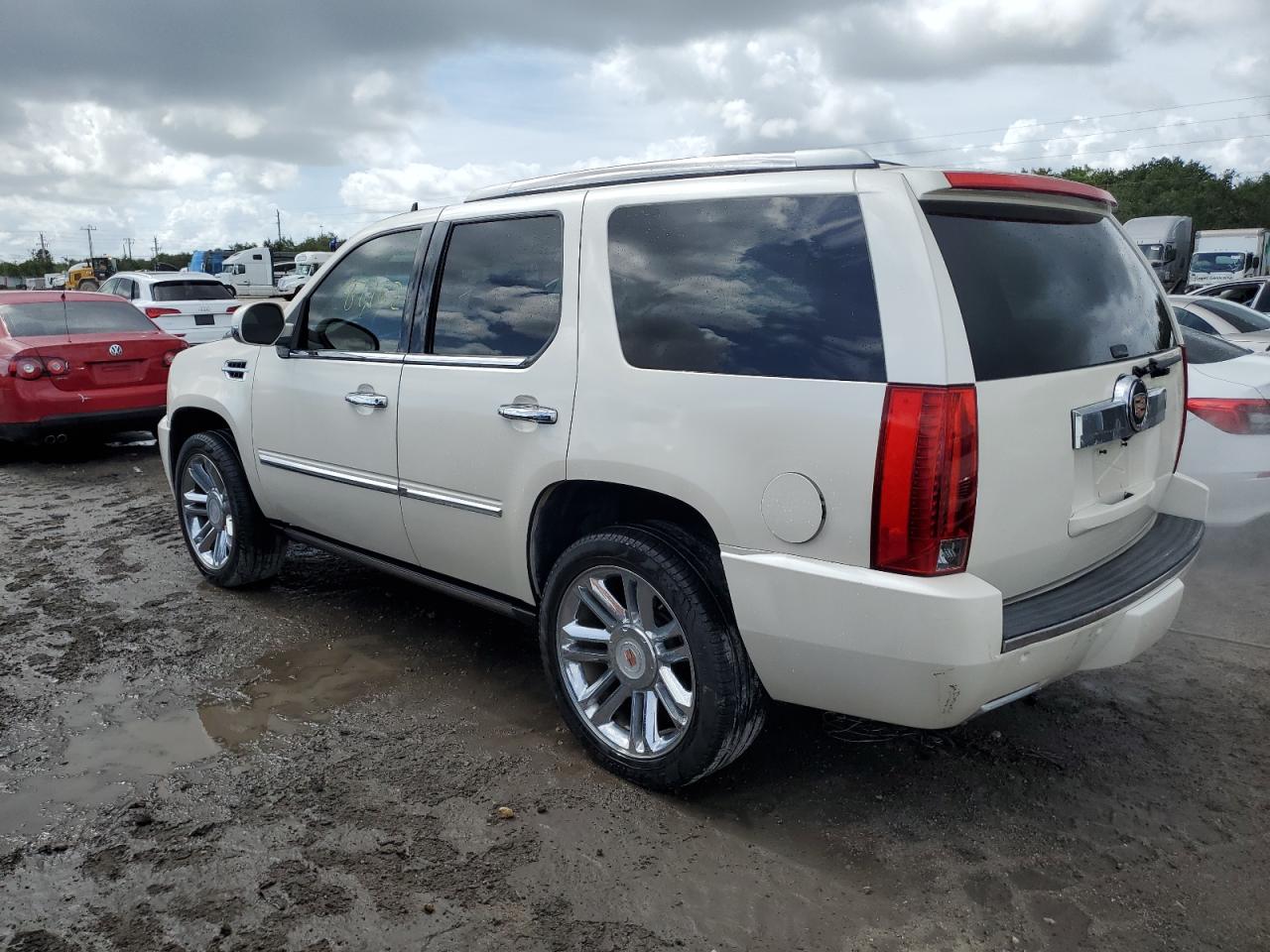 2014 Cadillac Escalade Platinum vin: 1GYS3DEF2ER135594