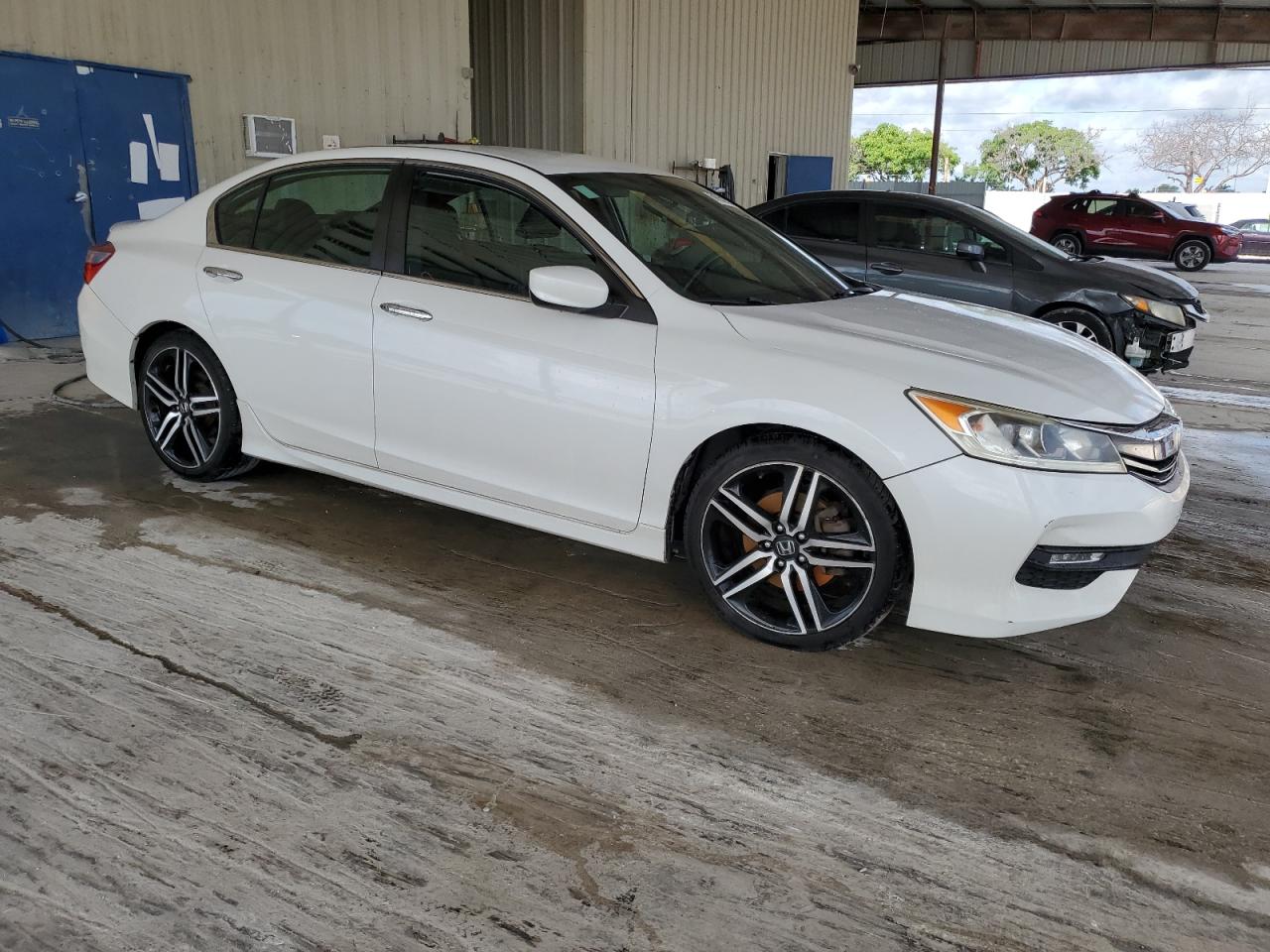 2016 Honda Accord Sport vin: 1HGCR2F54GA240918