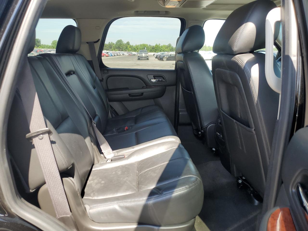 1GNSKBE06DR339815 2013 Chevrolet Tahoe K1500 Lt