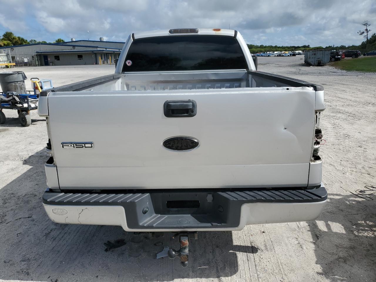 1FTRX12W37NA75587 2007 Ford F150