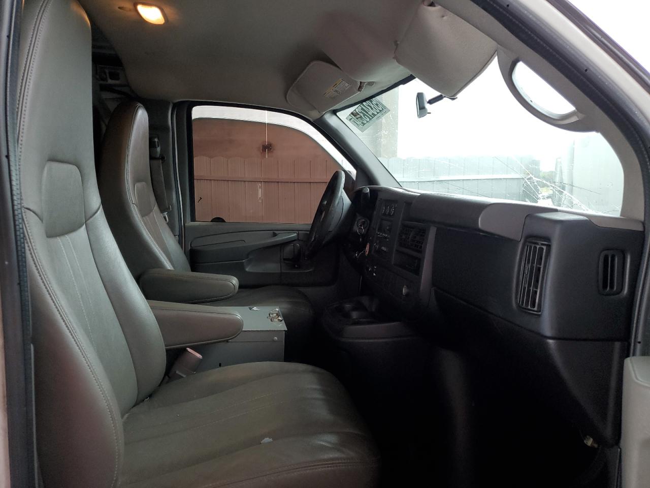 1GTW7FCA6B1130410 2011 GMC Savana G2500