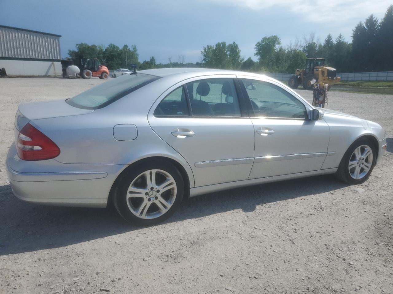 WDBUF83J85X166086 2005 Mercedes-Benz E 500 4Matic