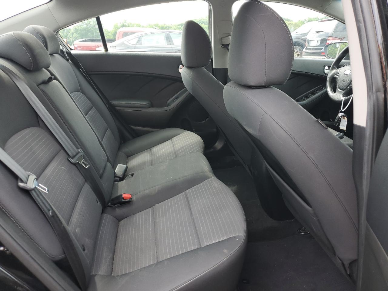 3KPFL4A76JE274672 2018 Kia Forte Lx