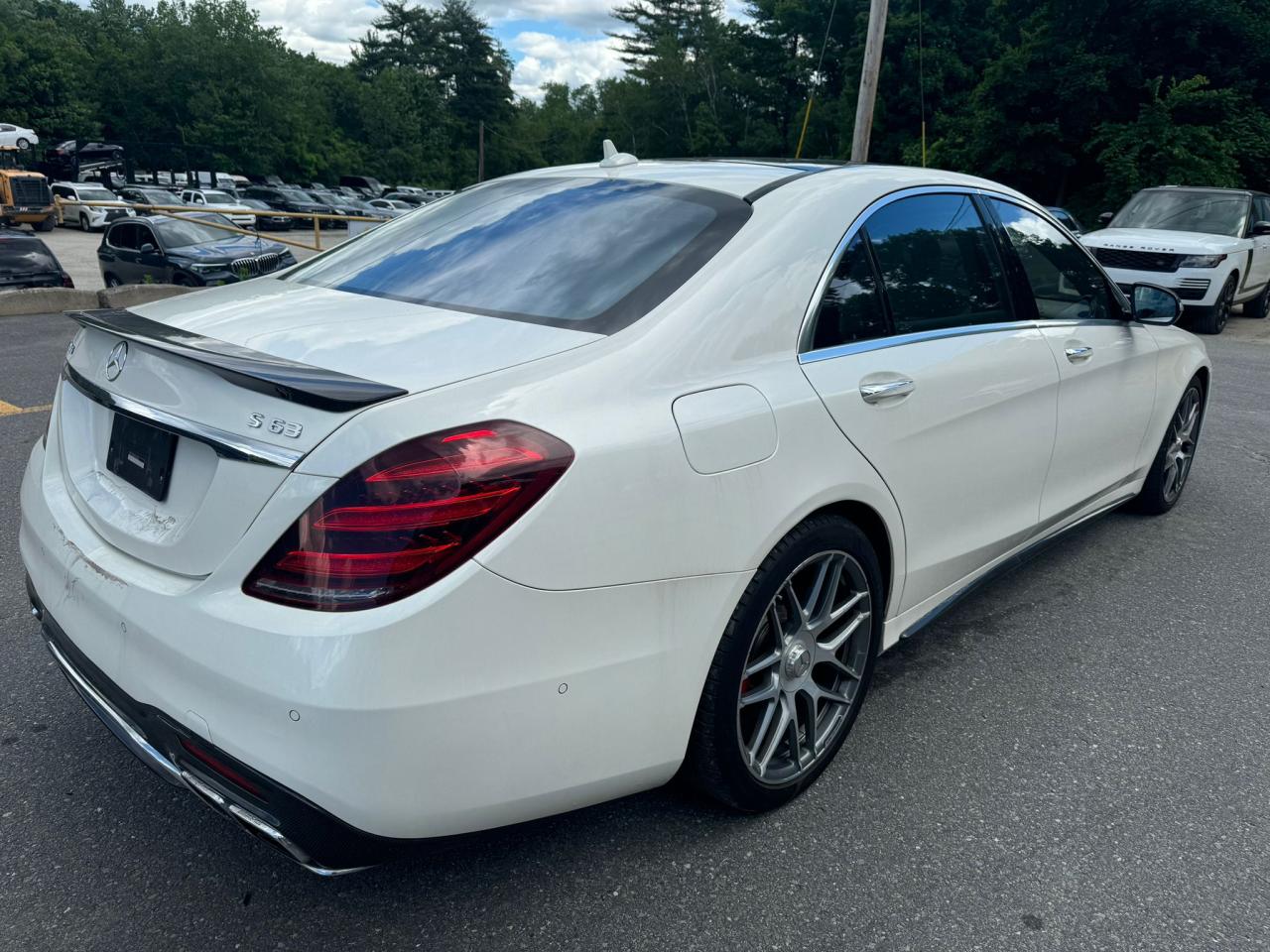 2018 Mercedes-Benz S 63 Amg 4Matic vin: WDDUG8JB8JA422854