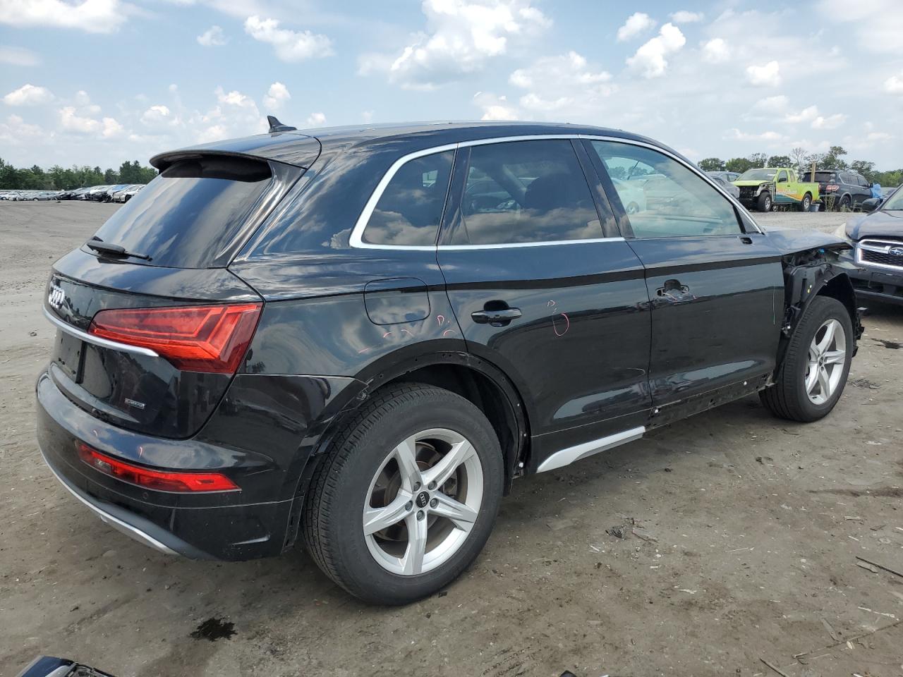 WA1AAAFY4M2045600 2021 Audi Q5 Premium