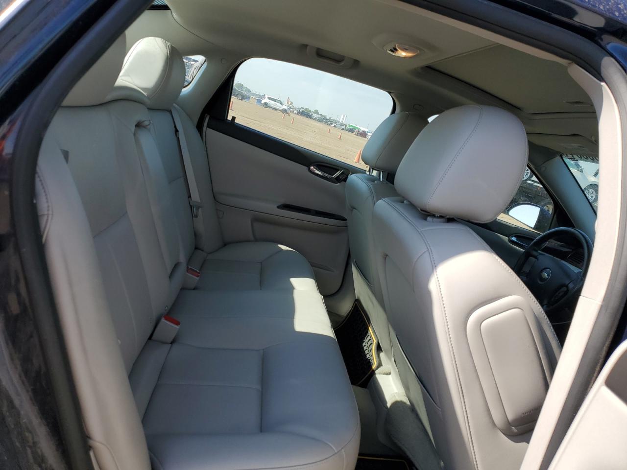 2G1WC5E38C1188558 2012 Chevrolet Impala Ltz