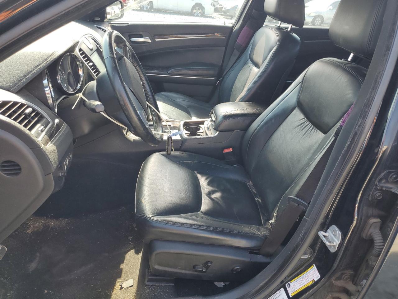 2C3CA5CG3BH594845 2011 Chrysler 300 Limited